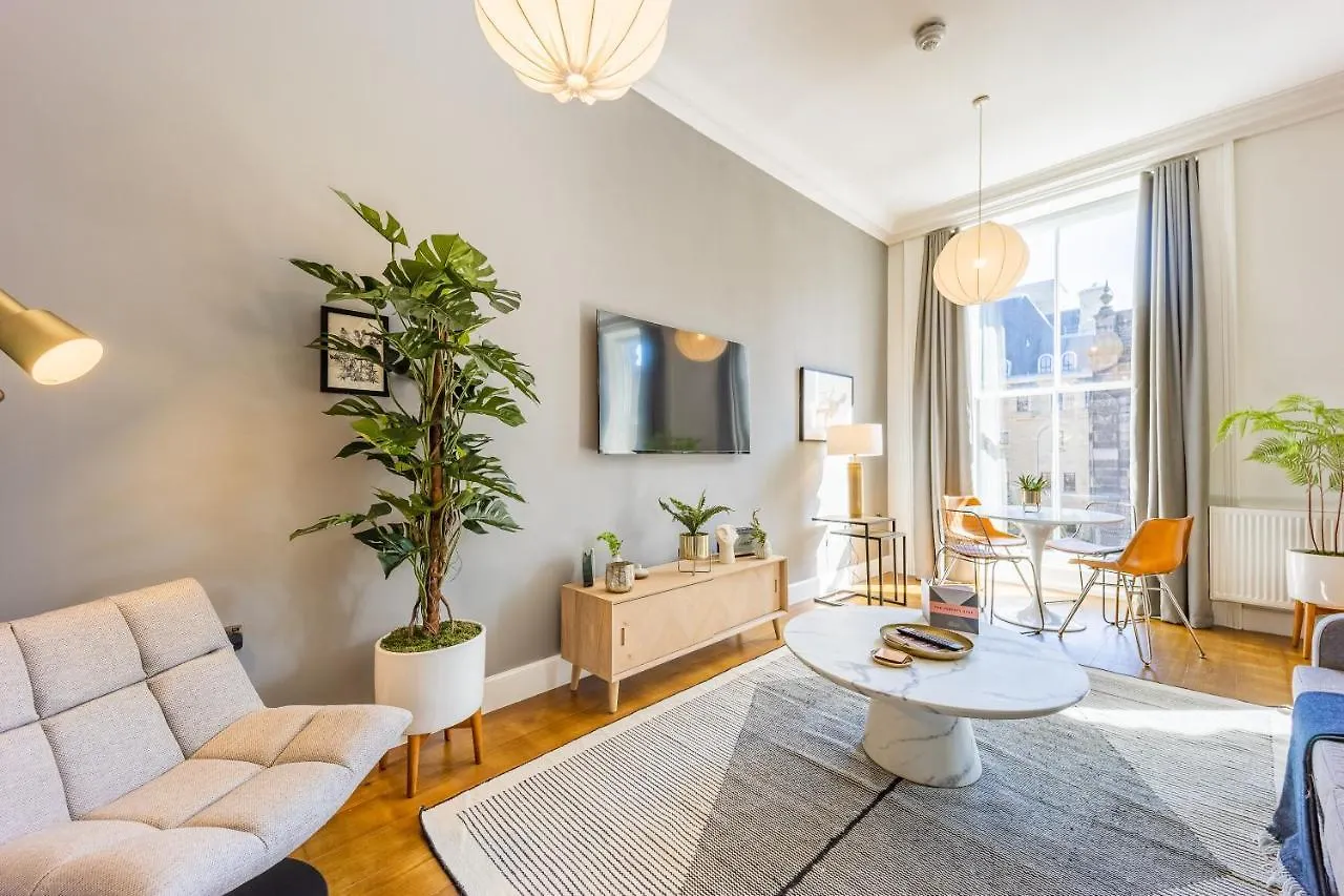 No1 Apartments Edinburgh - George IV Bridge 0*,