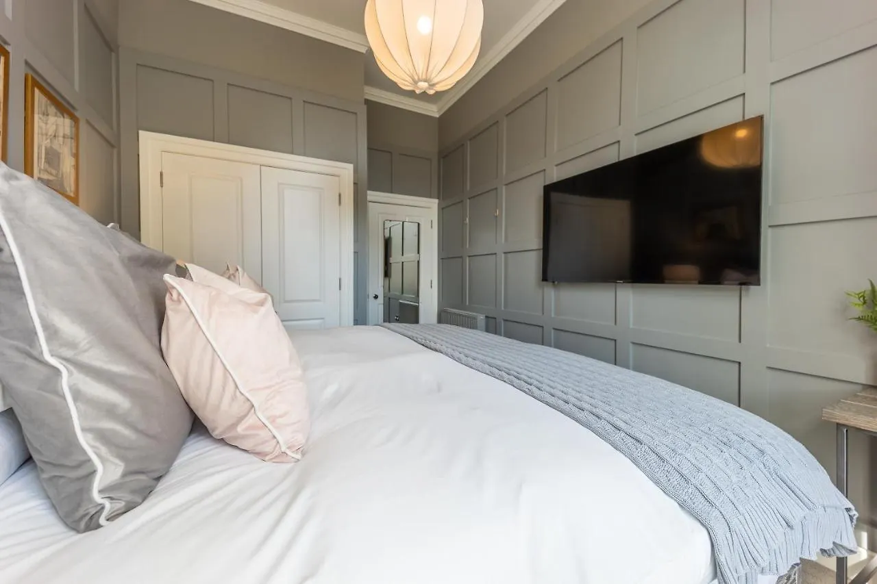 No1 Apartments Edinburgh - George IV Bridge