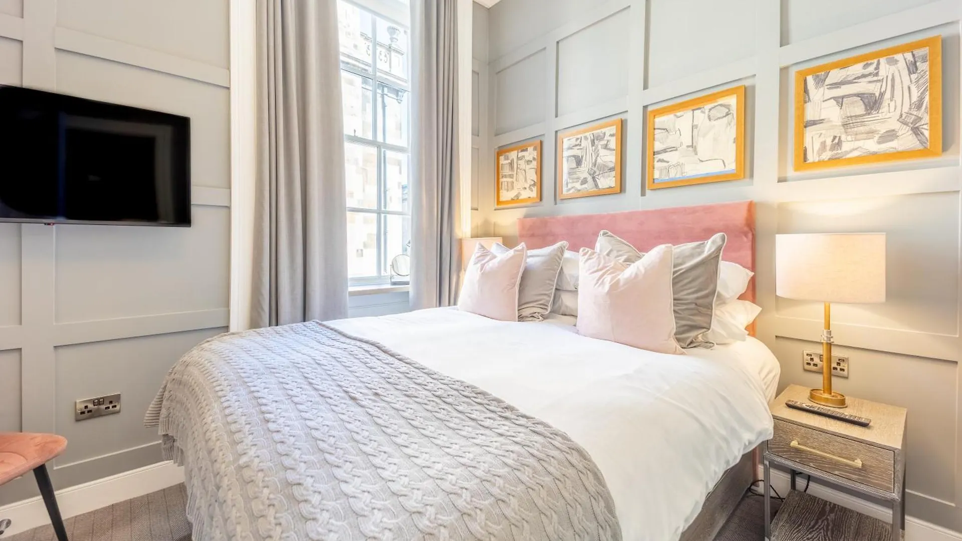 No1 Apartments Edinburgh - George IV Bridge 0*,
