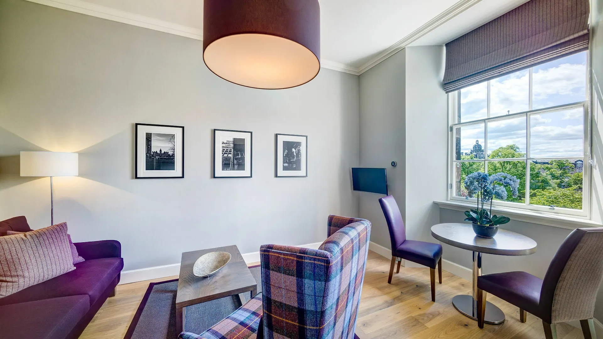 No1 Apartments Edinburgh - George IV Bridge